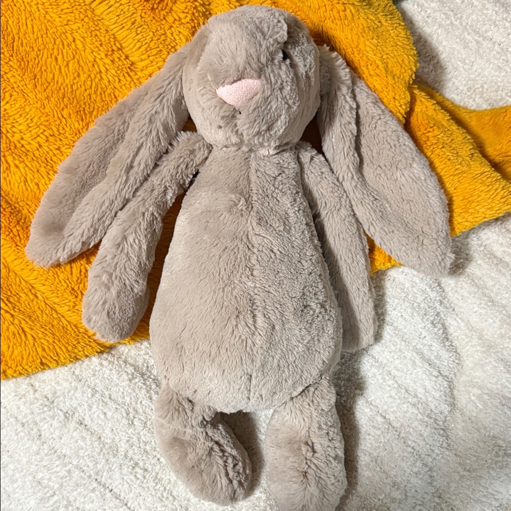 Jellycat beige  bashful Bunny